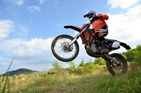 moto 跳跃图片