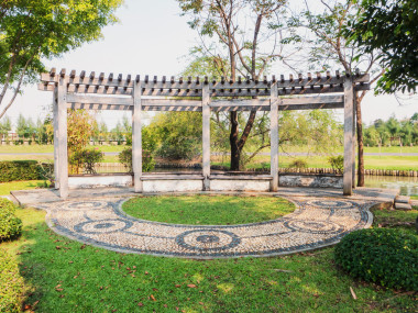 戶外木制涼亭圖片