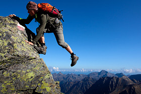 令人兴奋的登山图片