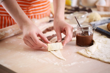 制作羊角面包饼干
