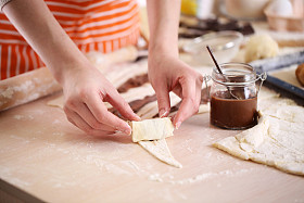 制作羊角面包饼干