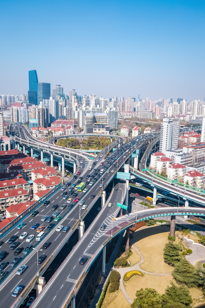交汇处的高架桥 图片