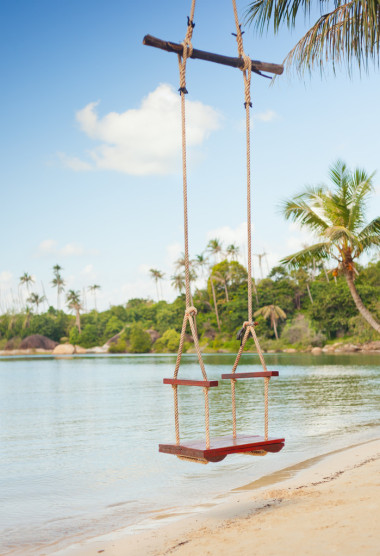 在海滩上摇摆图片