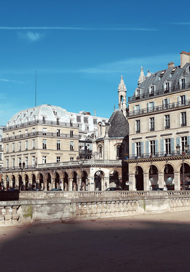 著名的盧浮宮藝術博物館