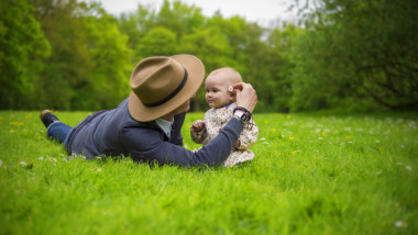 父親和女兒的愛圖片