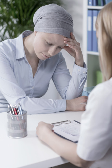 有癌癥的女人圖片