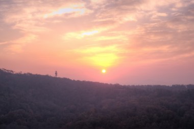 日出在棲霞山
