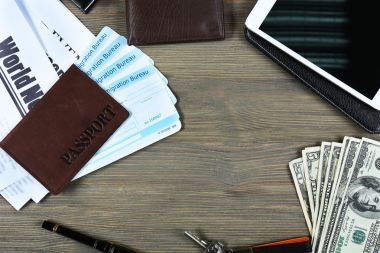 商務(wù)旅行辦公場(chǎng)所東西上木制背景一套