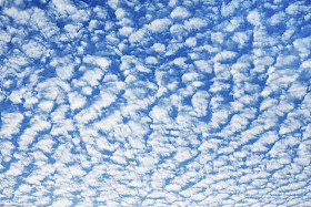 与高积云 cloudscape