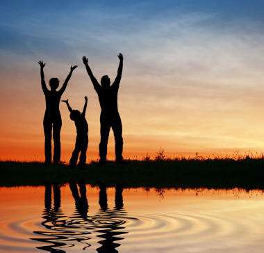 剪影草地上天空