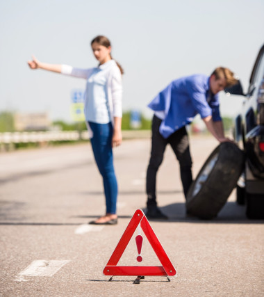 這輛破的汽車(chē)圖片