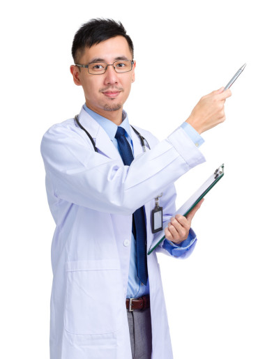 亞洲年輕英俊的醫(yī)生圖片