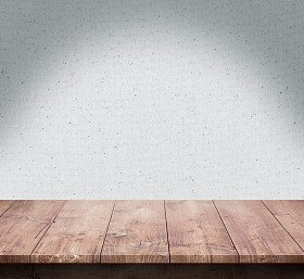 木桌与织物纹理背景图片