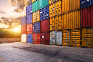 堆棧的容器與空路在前面