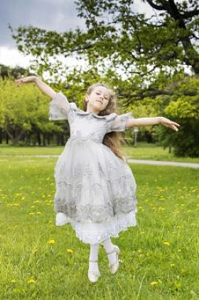 公主也能像仙女一样飞图片