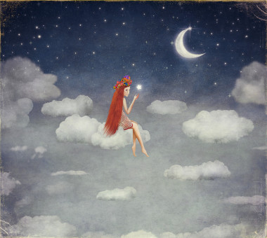 云，點(diǎn)亮星在夜空上的年輕女性的形象