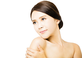 特写美丽亚洲年轻女人面对