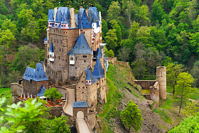 Muenstermaifeld 德国 Eltz 城堡