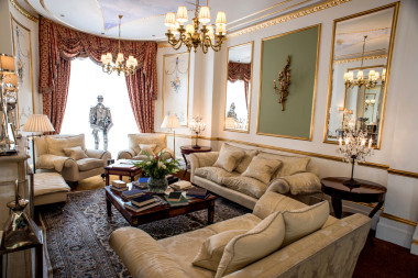 現(xiàn)代客廳圖片