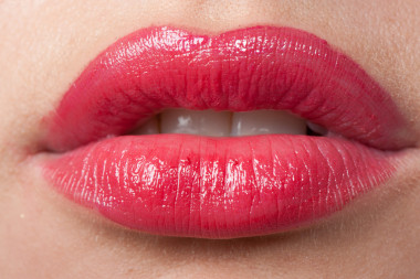 希望聯(lián)系照片