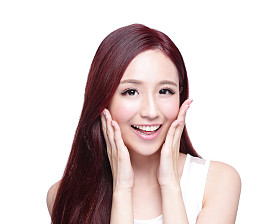 摸脸的女人