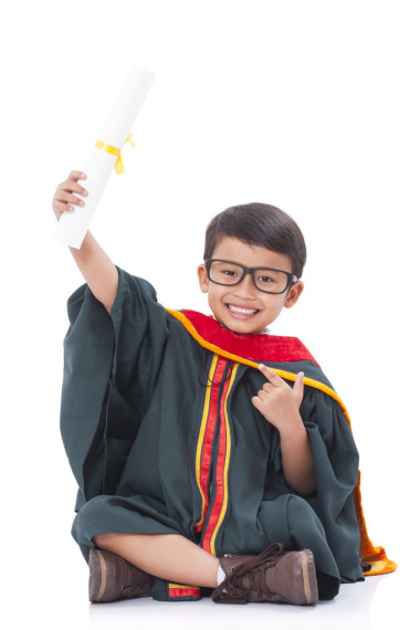 快乐的男孩，在毕业服