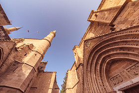 塞利米耶清真寺和 Bedesten。塞浦路斯尼科西