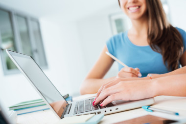 女孩社交網(wǎng)絡