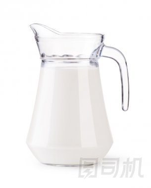 玻璃罐牛奶