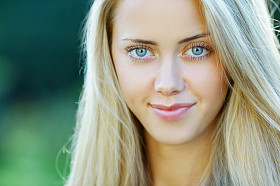 美丽的女孩性感肖像图片