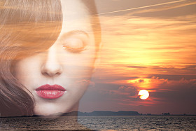 二次曝光的美少妇在做梦.图片