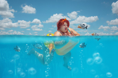 脂肪女人和食人鱼图片