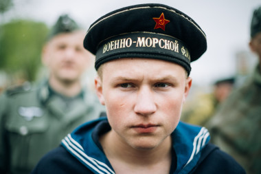 身份不明的暗暗打扮成苏联水手在事件 d