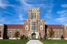 田纳西大学的小山图片