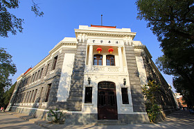 清华大学校园图片