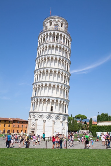 比萨斜塔