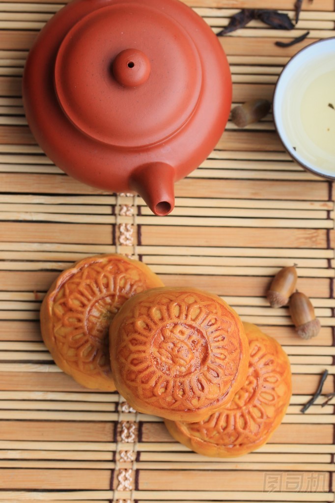 中秋月餅和熱茶-中國(guó)蛋糕