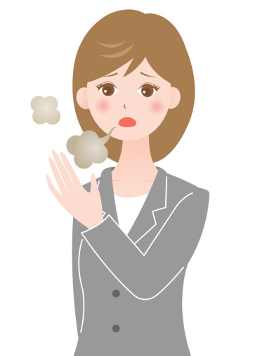 口腔異味的女人