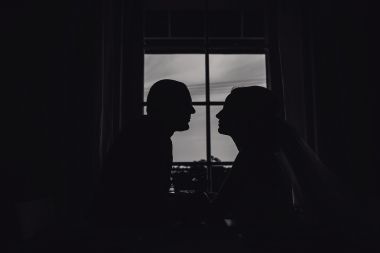 金发碧眼新娘与新郎图片 金发碧眼新娘与新郎图片