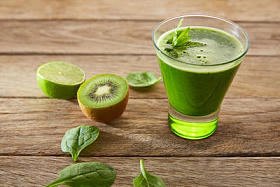 排毒绿色汁液的清洗配方图片