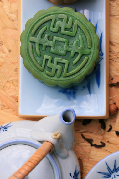 中秋月餅和熱茶-中國蛋糕