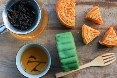 中秋月餅和熱茶-中國蛋糕圖片