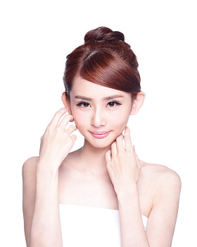 美丽的女人笑着图片