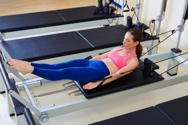 普拉提改革者女子百項(xiàng)運(yùn)動(dòng)