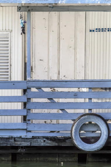 薩瓦河上的舊木筏小屋-細(xì)