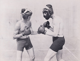 男子为大战斗练习