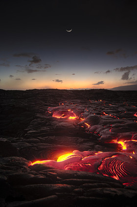 夏威夷基拉韦厄火山的熔岩