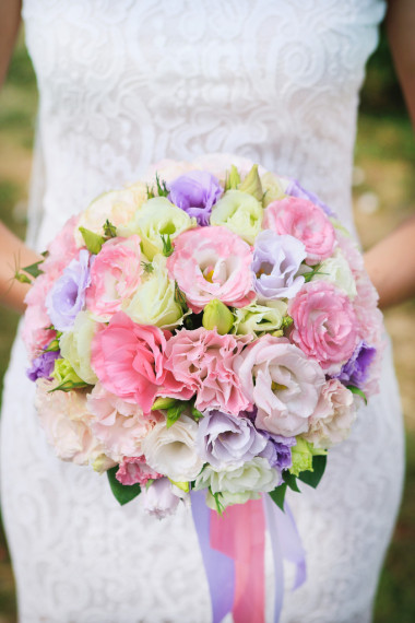 新娘捧花的桔梗圖片