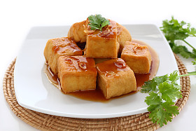 甜和酸豆腐.照片
