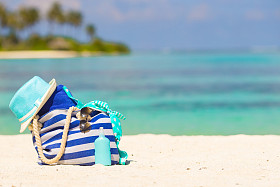 白色的热带海滩上海滩配件图片